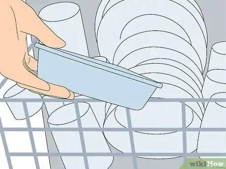 Image titled Fix Smelly Plastic Containers Step 13