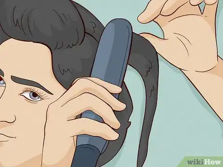 Image titled Do a Quiff for Women Step 22
