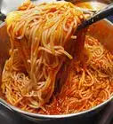Make Spaghetti with Italian Style Sauce