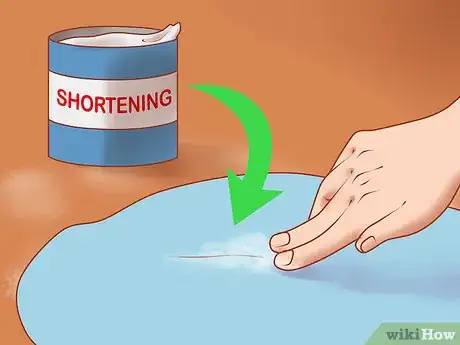 Image titled Use Fondant Step 15