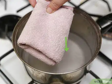 Image titled Make a Double Boiler (Bain Marie) Step 15