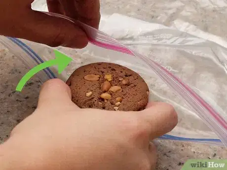 Image titled Freeze Cupcakes Step 3