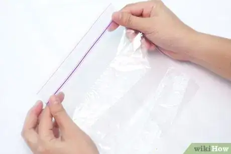 Image titled Kill Gnats Using a Ziplock Freezer Bag Step 1