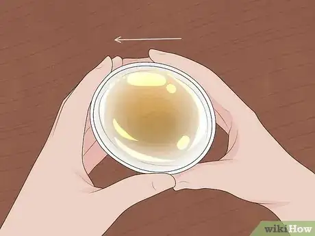 Image titled Hold a Chinese Tea Cup Step 2