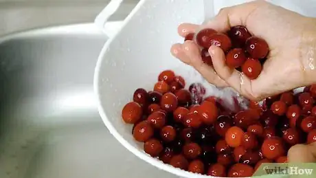 Image titled Make Cranberry Sauce Step 1