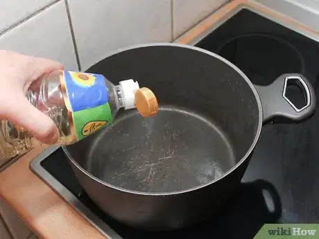 Image titled Clean a Dutch Oven Step 15