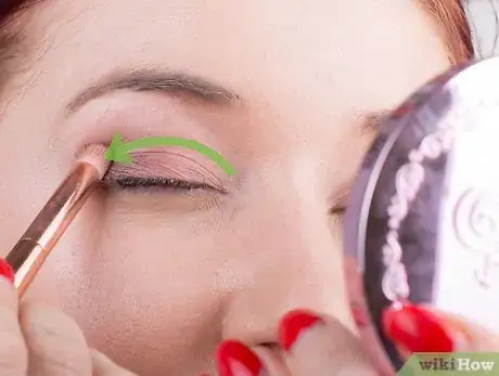 Image titled Make Clumpy Eyelashes Step 4