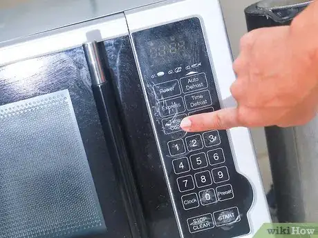 Image titled Make Movie Theater Popcorn Step 15