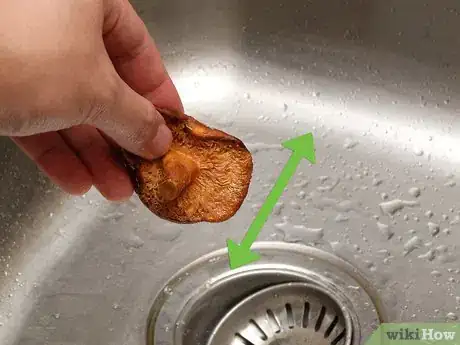 Image titled Clean Shiitake Mushrooms Step 3