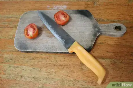 Image titled SharpenKnife Intro