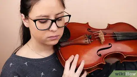 Image titled Hold a Viola Step 3