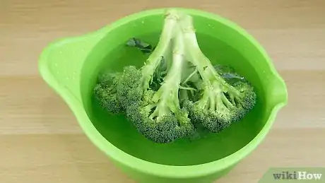 Image titled Prepare Broccoli for a Baby Step 2