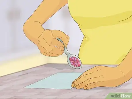 Image titled Make a Candy Centerpiece Step 11