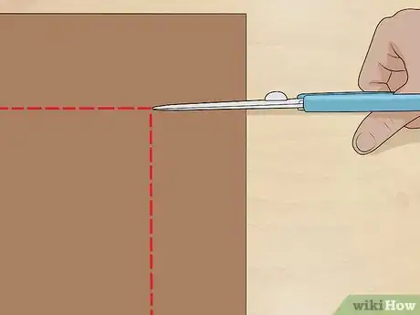 Image titled Paint a Non‐Removable Mirror Frame Step 4