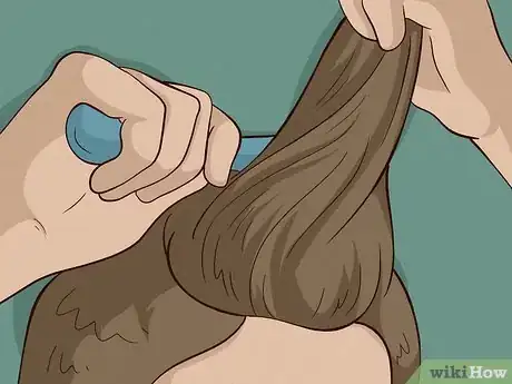 Image titled Do a Quiff for Women Step 11