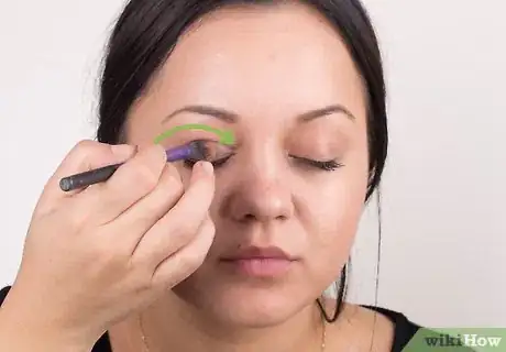 Image titled Apply Metallic Eyeshadow Step 2