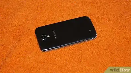 Image titled Take the Back Off a Samsung Galaxy Step 12