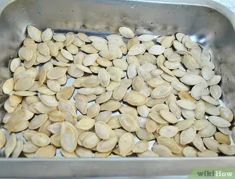 Image titled Make Pumpkin Seeds in the Oven Step 7