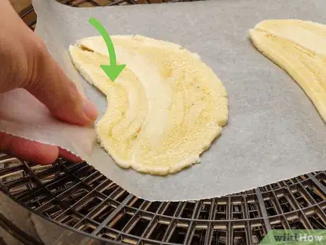 Image titled Dehydrate Bananas Step 19