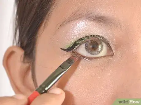 Image titled Clean an Eye Makeup Brush Step 4