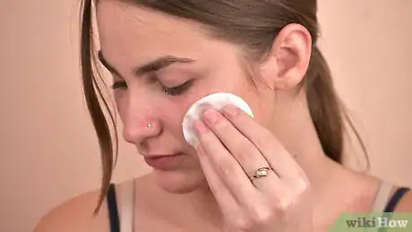 Image titled Make a Contour and Highlight Face Mask Step 1