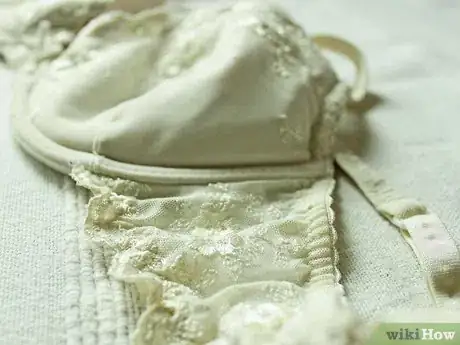 Image titled Incorporate Late Victorian Style in Your Fashion (for Ladies) Step 4