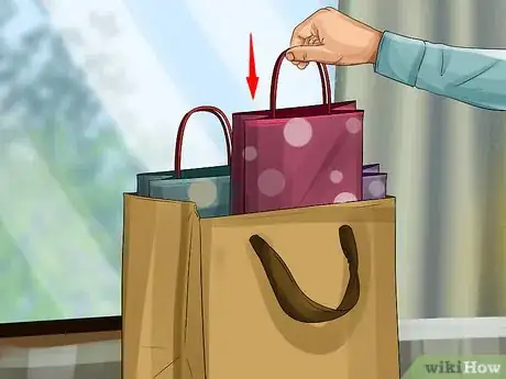 Image titled Store Gift Bags Step 9
