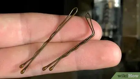 Image titled Pick Locks on Doorknobs Step 6