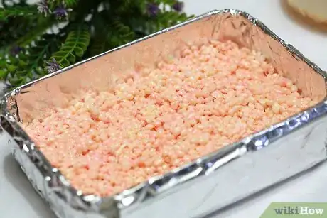 Image titled Make Layered Rice Krispie Treats Step 13