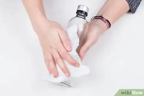 Image titled Paint a Smooth Finished Effect on Glass Step 3