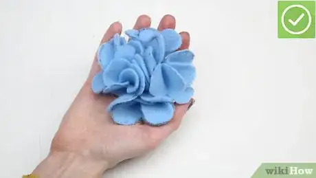Image titled Make Felt Flowers Step 31