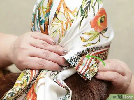 Image titled Deal With Frizzy Hair Step 15