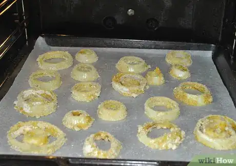 Image titled Make Oven Fried Onion Rings Step 11