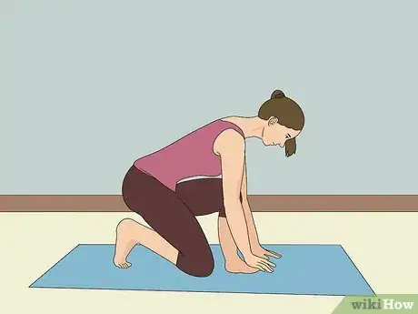 Image titled Do a Kneeling Hip Flexor Stretch Step 3.jpeg
