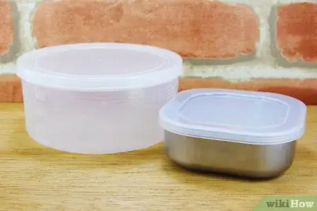 Image titled Prepare Make Ahead Smoothie Packs Step 1