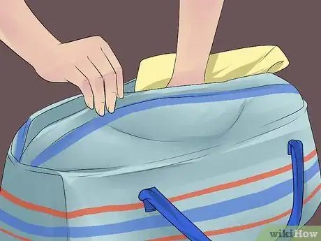 Image titled Take a Shower in Gym Class Step 9