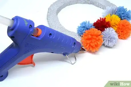 Image titled Make a Pom‐Pom Ball Wreath Step 10