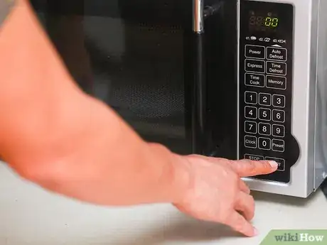 Image titled Make a Hot Dog in the Microwave Step 4
