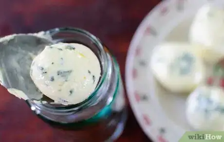 Image titled 56270 9 bullet 2