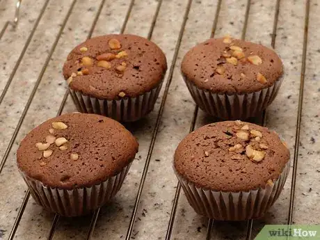 Image titled Freeze Cupcakes Step 4