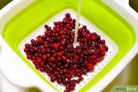 Image titled Make Frosted Cranberries Step 2