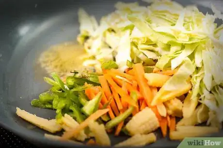 Image titled Make Chinese Noodles and Vegetables Step 4