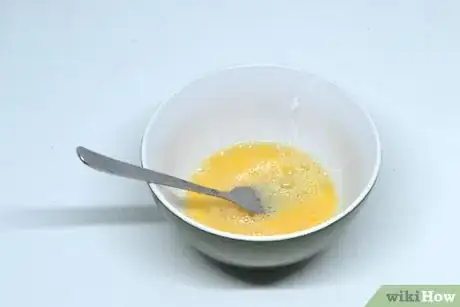 Image titled Make Ravioli with Wonton Wrappers Step 4