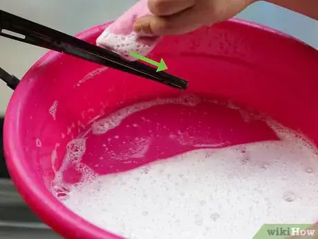 Image titled Remove Windshield Streaking Step 7