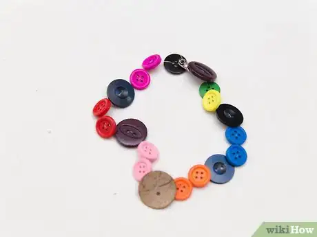 Image titled Make a Button Necklace Step 8