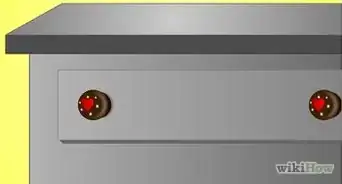 Handpaint Knobs for a Room