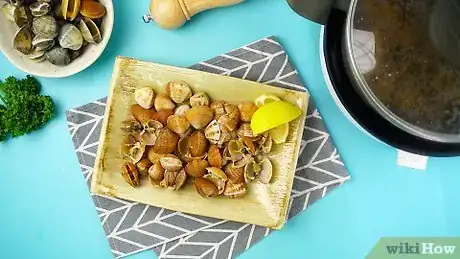 Image titled Make Beer Steamed Clams Step 8