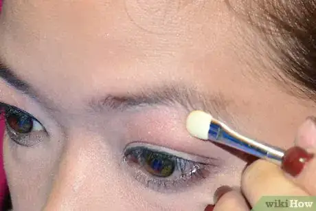 Image titled Do a Natural Everyday Makeup Look in 10 Minutes Step 8