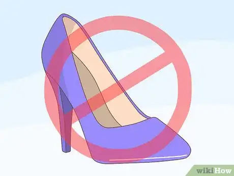 Image titled Dress for Airplane Travel Step 5