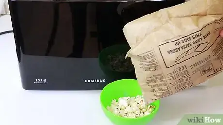 Image titled Make Microwave Popcorn Step 15